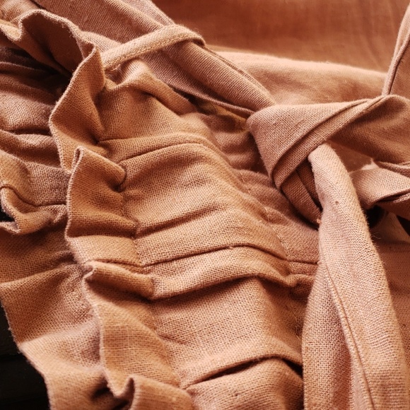 Linen Brown Shorts with belt - Picture 8 of 12